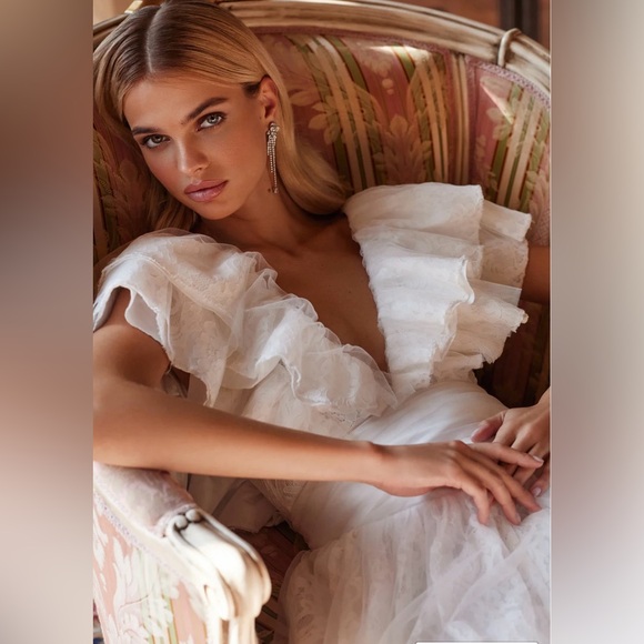 NEW Tiana Dress - Picture 3 of 10